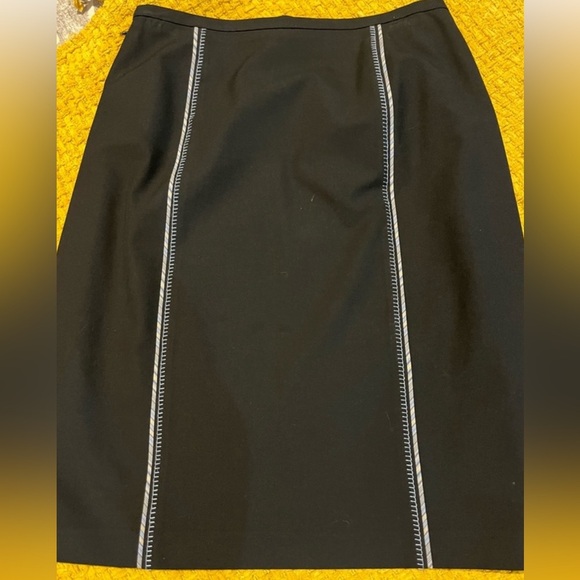 Ann Taylor Loft A-line skirt 4 - Picture 1 of 5